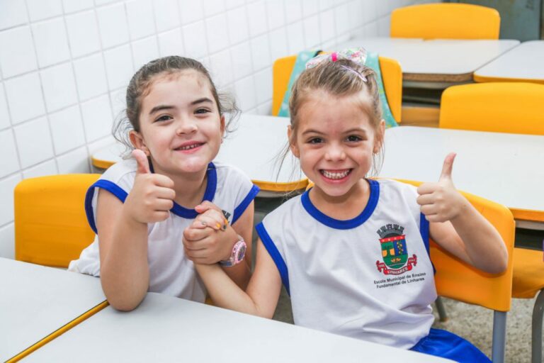 Alegria e acolhimento marcam volta às aulas da rede municipal de ensino de Linhares
