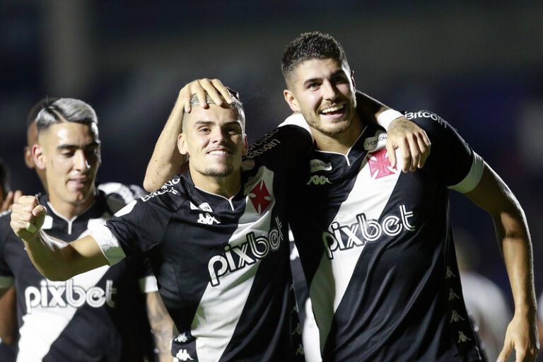 Com dois de Pedro Raul, Vasco goleia o Resende pelo Campeonato Carioca