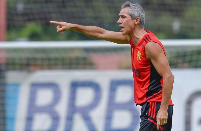 Ex-Flamengo, Paulo Sousa está perto de fechar com time italiano