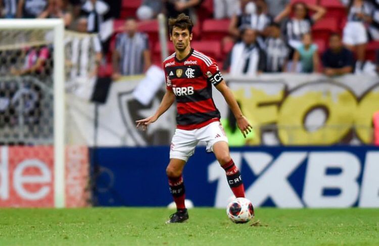 Rodrigo Caio pede apoio da torcida para jogo de volta da Recopa Sul-Amerciana