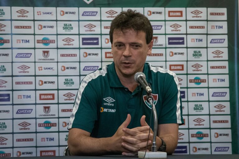 Diniz deve escalar os titulares do Fluminense contra o Volta Redonda