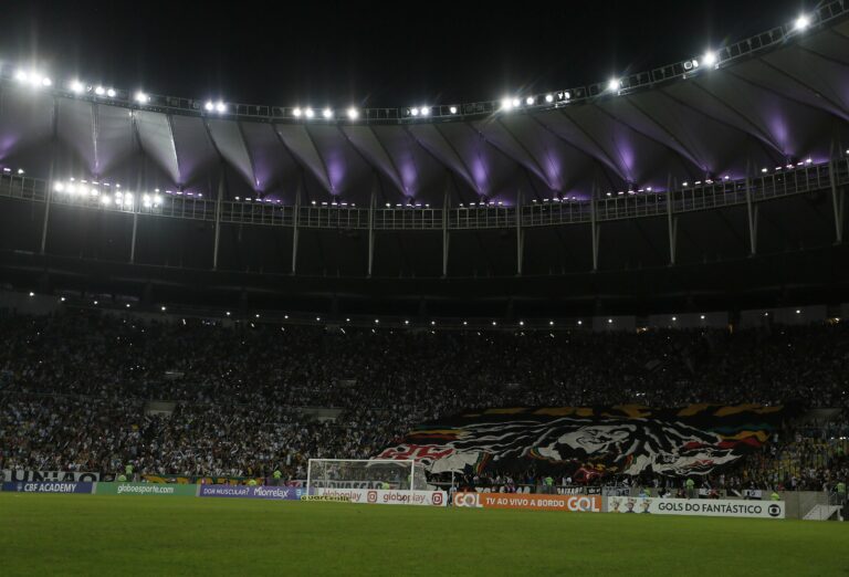 Vasco questiona carga de ingressos disponibilizada pelo Fluminense para clássico no Maracanã