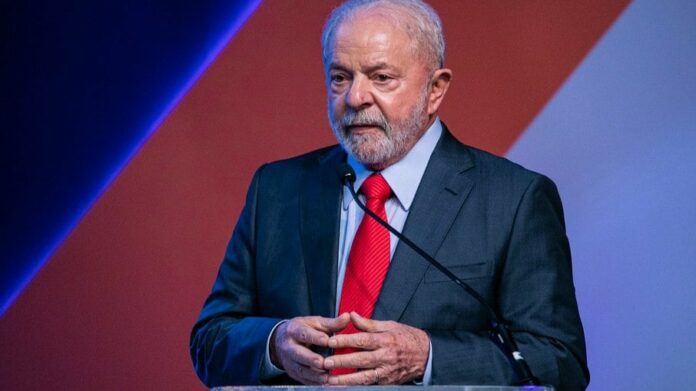 Lula voltou a criticar Selic alta