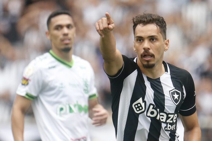 Meio-campista Eduardo prevê retorno em breve no Botafogo