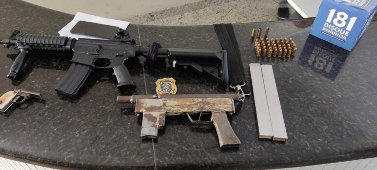 PCES prende suspeito e apreende armas, munições e drogas em Sooretama