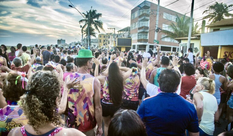 Marataízes: Bloco Bote Fé vai agitar a Praia Central nesta terça (21)