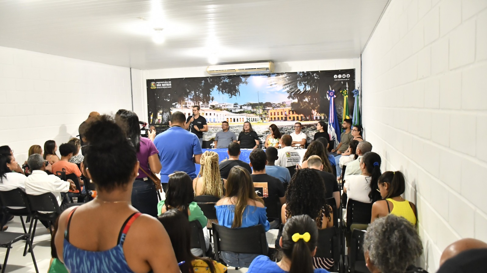 DANIEL SANTANA ASSINA MAIS UMA ORDEM DE SERVIÇO: CREAS BOA VISTA RECEBERÁ A PRIMEIRA REFORMA DESDE 1999
