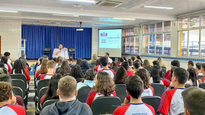 Sedurb realiza encontro com estudantes de Cobilândia para debater Macrodrenagem