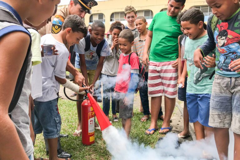 Bombeiros poderão orientar estudantes 