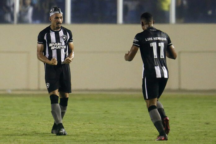 Botafogo encara o Resende de olho no G4 do Campeonato Carioca