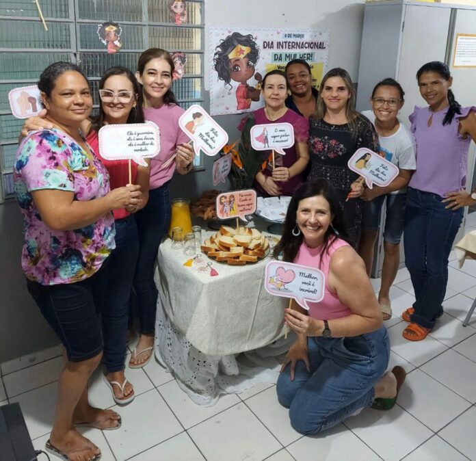 Escolas de Linhares celebram Dia Internacional da Mulher   		