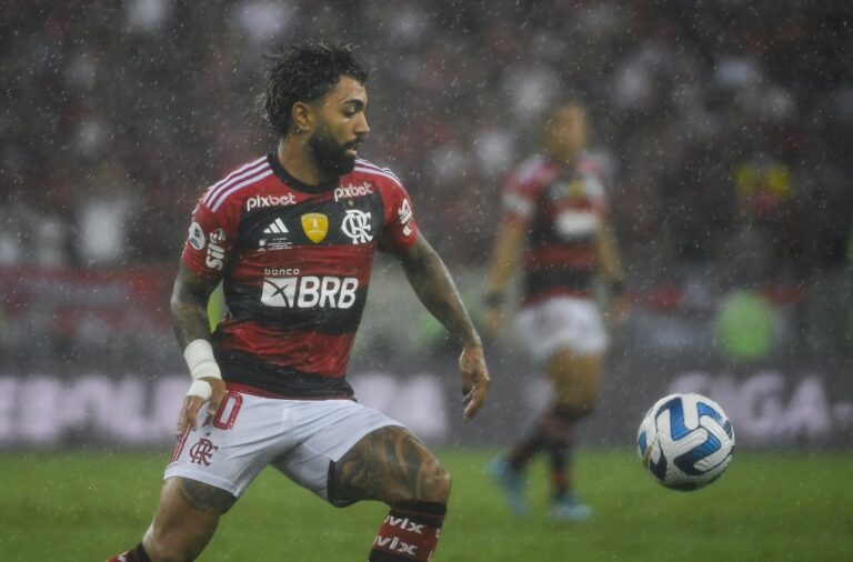 Gabigol lamenta derrota do Flamengo na Recopa e mira título do Campeonato Carioca