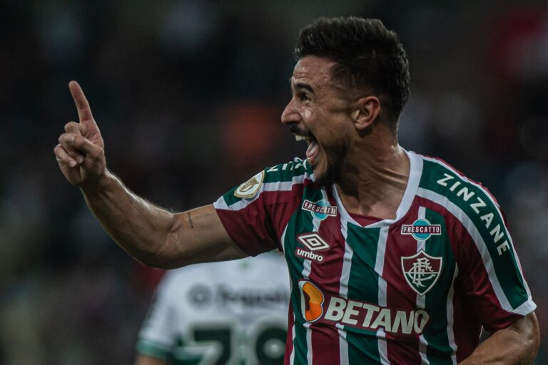 Athletico-PR acerta o empréstimo do atacante Willian Bigode, afastado do Fluminense