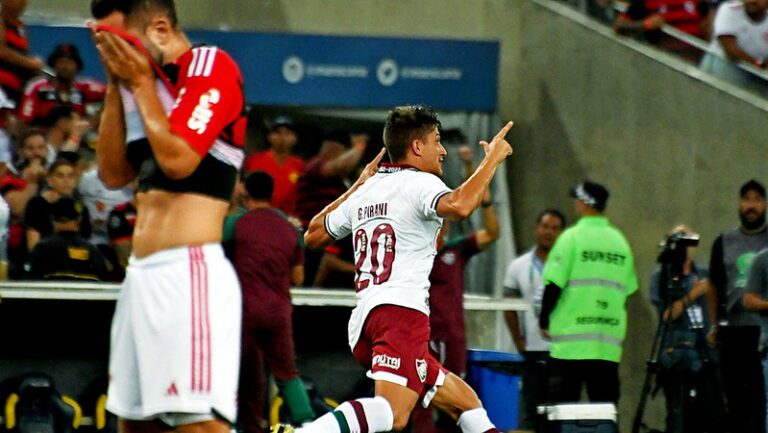 Estreante em Fla x Flu, Gabriel Pirani comemora gol do título do Fluminense na Taça Guanabara