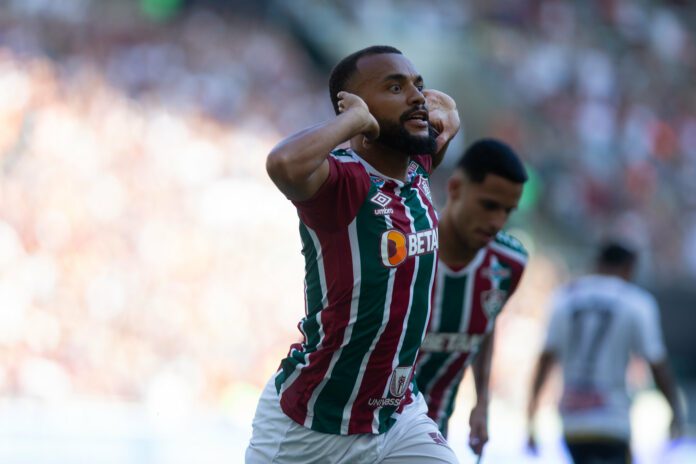 Samuel Xavier destaca movimentação na partida contra o Volta Redonda