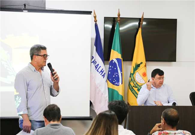 DESENVOLVIMENTO DO TURISMO É PAUTA DE REUNIÃO ENTRE PMI, MUNICÍPIOS VIZINHOS E GOVERNO ESTADUAL