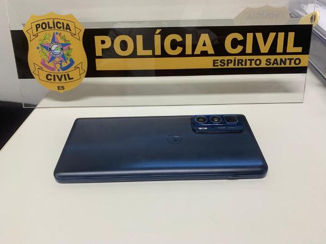 Equipe do Distrito de Polícia da Praia do Canto recupera celular furtado