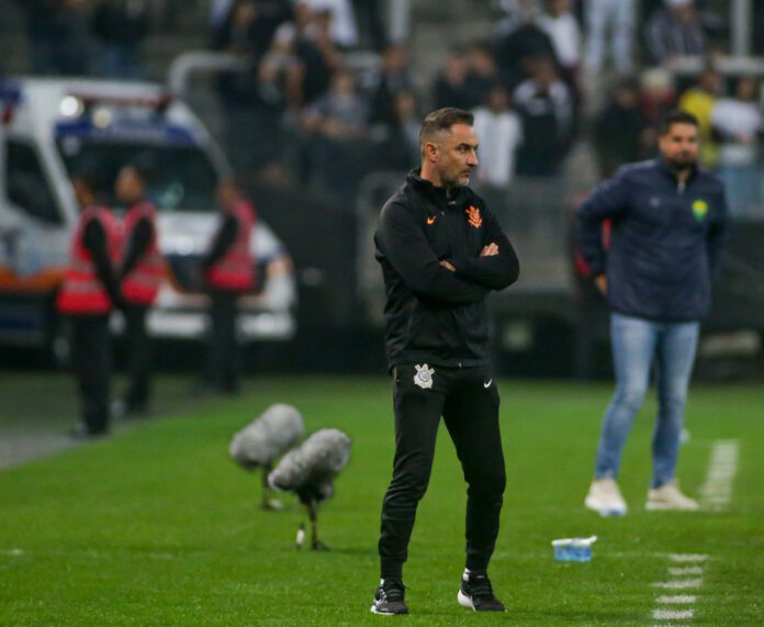 Demissão de VP no Flamengo “frustra” reencontro com torcida do Corinthians