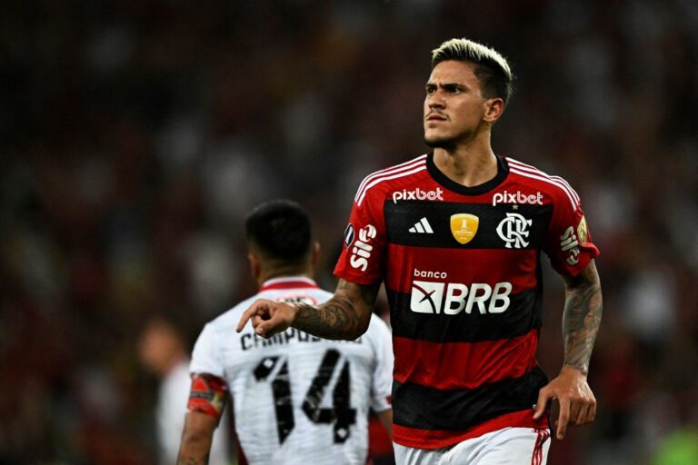 Pedro exalta superação de marca de Zico pelo Flamengo na Libertadores: “É um privilégio”