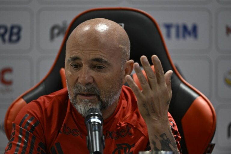 Sampaoli destaca trabalho para implantar metodologia de jogo no Flamengo