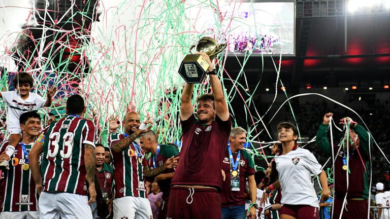 Diniz destaca trabalho do Fluminense para reverter vantagem do Flamengo na final do Carioca