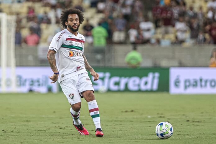 Diniz elogia Marcelo, mas prega calma com sequência no Fluminense
