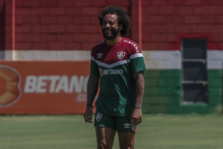 Fluminense divuga lista de relacionados com Marcelo, que pode estrear contra o Flamengo