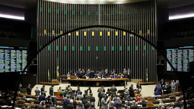 Congresso deve analisar proposta até junho