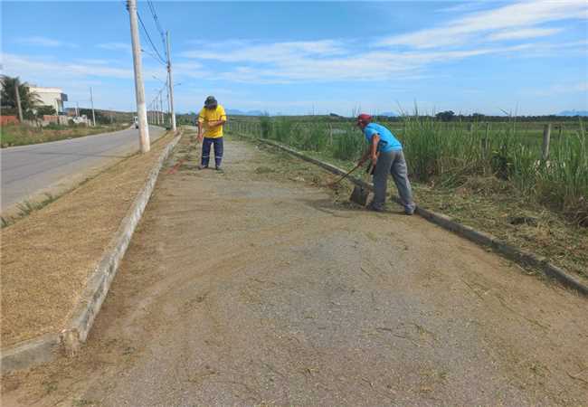 TRABALHOS DE MANUTENÇÃO DAS VIAS PÚBLICAS DO MUNICÍPIO SÃO CONSTANTE 