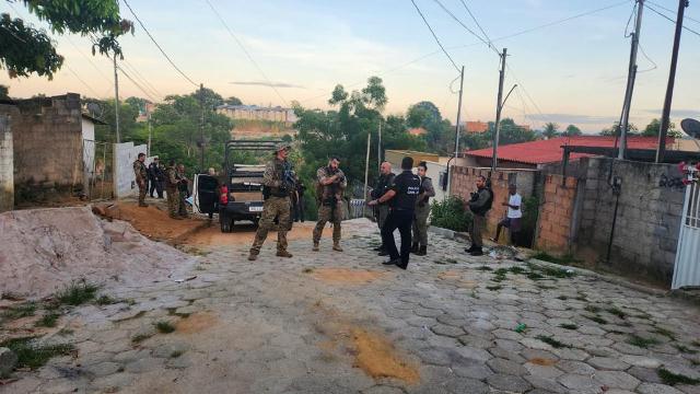 Operação Áquila: Polícia prende oito suspeitos e apreende adolescente e dinheiro em Jaguaré 