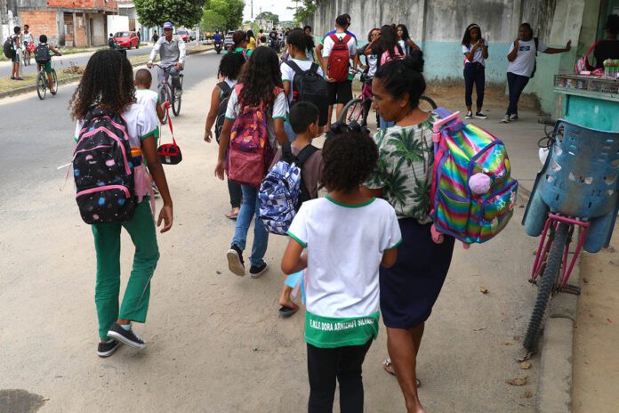Projetos buscam aumentar segurança nas escolas