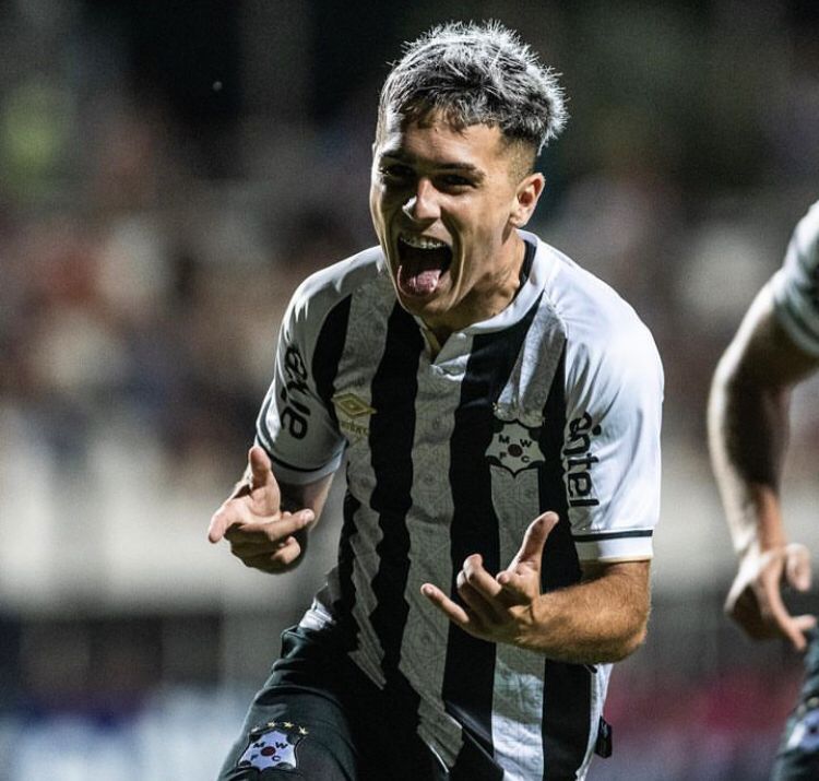 Recém-chegado, Diego Hernández fala de legado uruguaio no Botafogo