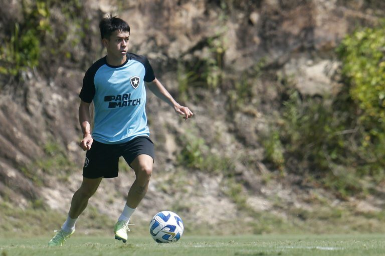 Reforço, Segovia admite surpresa com interesse do Botafogo