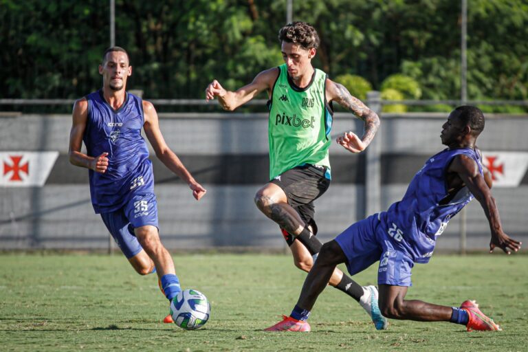 Vasco goleia o Artsul em jogo-treino antes de estreia pelo Brasileirão