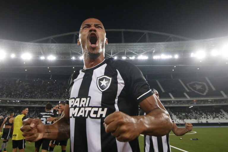 Após começo difícil, Marlon Freitas comemora bom momento no Botafogo