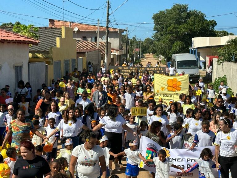 Caminhada em Povoação contra a exploração sexual de crianças e adolescentes   		