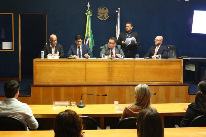 Drogas: comissão conhece trabalho da Rede Abraço