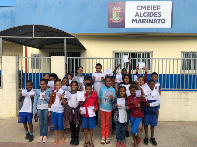 Estudantes de Bagueira percorrem comunidade para conscientizar moradores sobre a dengue   		