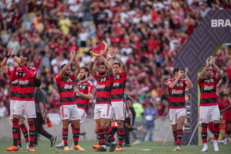 Flamengo, Palmeiras e Corinthians lideram ranking de faturamento nas Américas; MLS domina o Top 30
