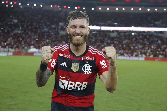 Menos pressionado, Léo Pereira destaca tranquilidade com vitórias no Flamengo
