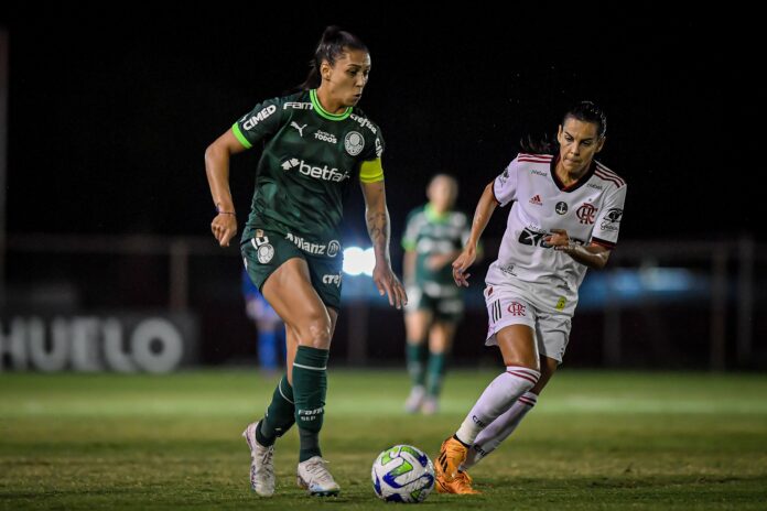 Palmeiras vence Flamengo, se classifica e assume liderança do Brasileirão feminino