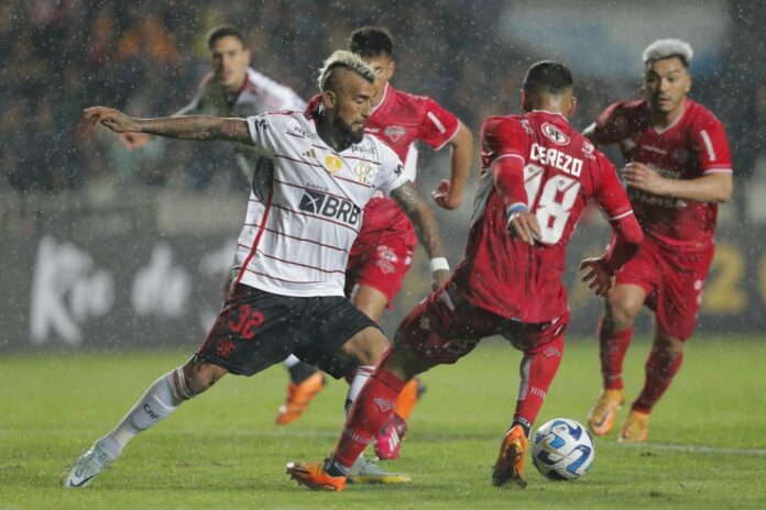 Vidal lamenta empate do Flamengo contra o Ñublense pela Libertadores: “Tristes pelo resultado”