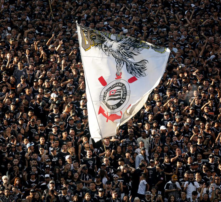 Contra o Fluminense, Corinthians busca voltar a vencer em Itaquera após três jogos