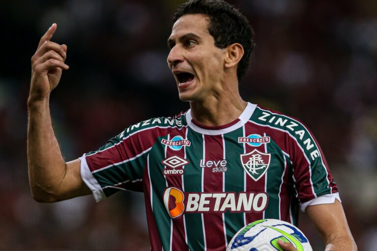 Ganso lamenta chances perdidas do Fluminense em derrota: “Corinthians tem qualidade para ir lá e fazer”