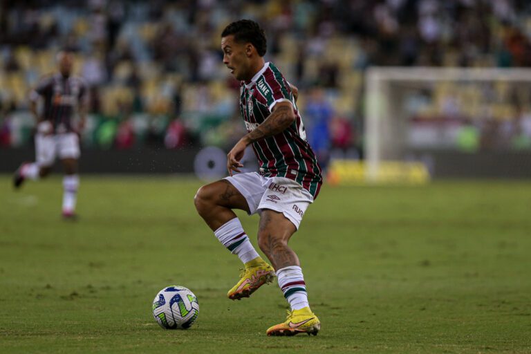 Guga afirma estar preparado para atuar improvisado no Fluminense