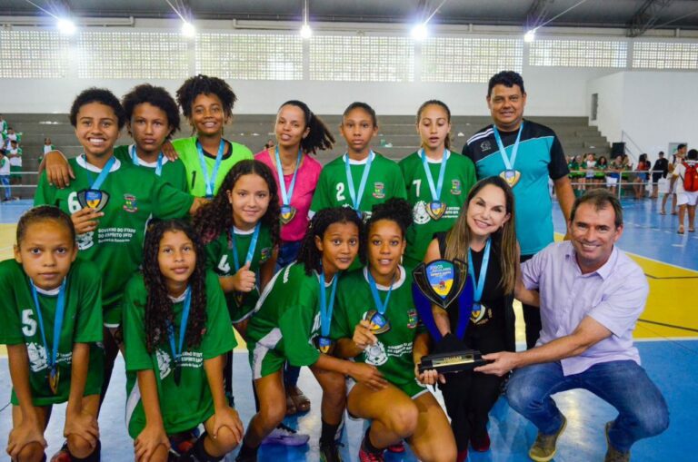 Jogos Escolares: Caboclo Bernardo, Ouse, Estadual e Poli 1 são os campeões do futsal   		