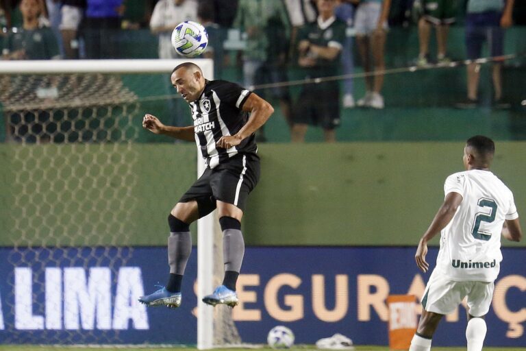 Marçal lamenta derrota do Botafogo para o Goiás: “Era uma gordura que a gente queria ganhar”