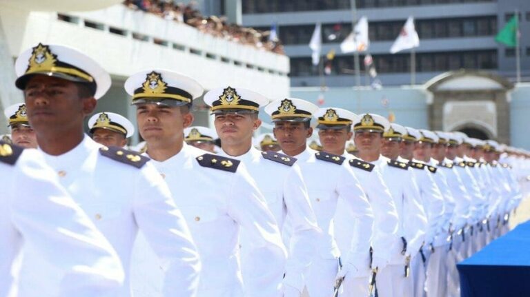 Marinha abre concurso com 293 vagas para nível médio