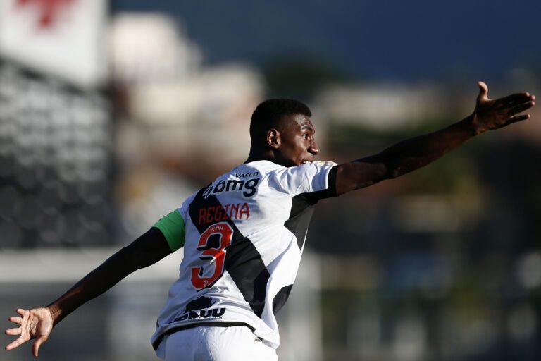 Vasco promete ir à CBF por pênaltis não marcados na derrota para o Santos