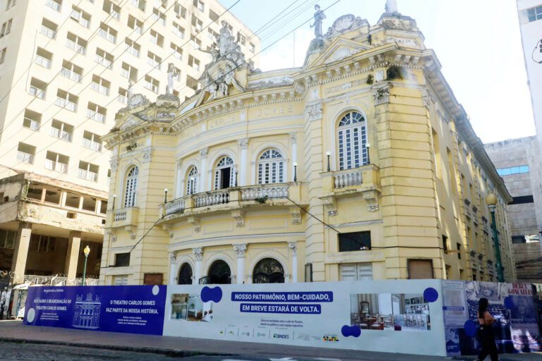 Governo do Estado inicia obras restauro do Theatro Carlos Gomes